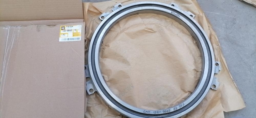 132-9643 PISTON CAT Genuine Original